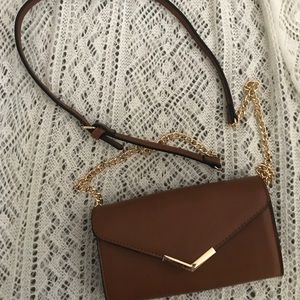 Brown crossbody purse